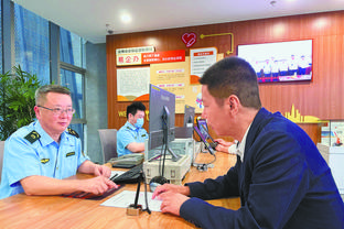 Lão tướng Uông Tung tuyên bố gia nhập Thạch Gia Trang, tiếp tục mặc áo số 33.